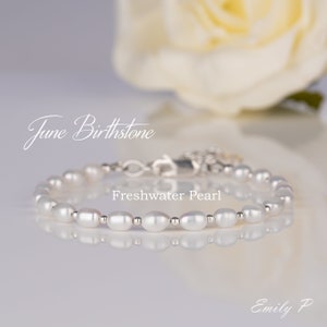 Dainty Freshwater Pearl Bracelet, June Birthstone Bracelet, Bridal Jewellery, Sterling Silver Beaded Bracelet, Birthday Gift for Women