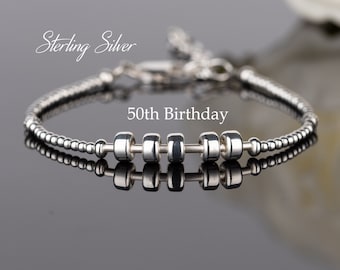 Cadeau 50e anniversaire, Bracelet 5 anneaux en argent sterling, Bijoux 50e, Bijoux minimalistes, Bracelet jalon, Cadeau d'anniversaire pour femme