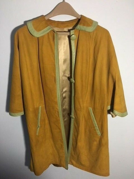 Beautiful Vintage Suede And Leather Trimmed Mod Po