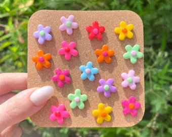 Colourful flower magnets or drawing pins, handmade polymer clay daisy push pins, cute magnet decoration, for pin boards or magnetic boards