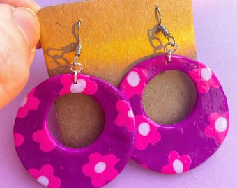 60s style retro flower print hoop earrings, 50s 60s mod inspired earrings, fun and funky retro circles, 90s floral, purple drop earrings