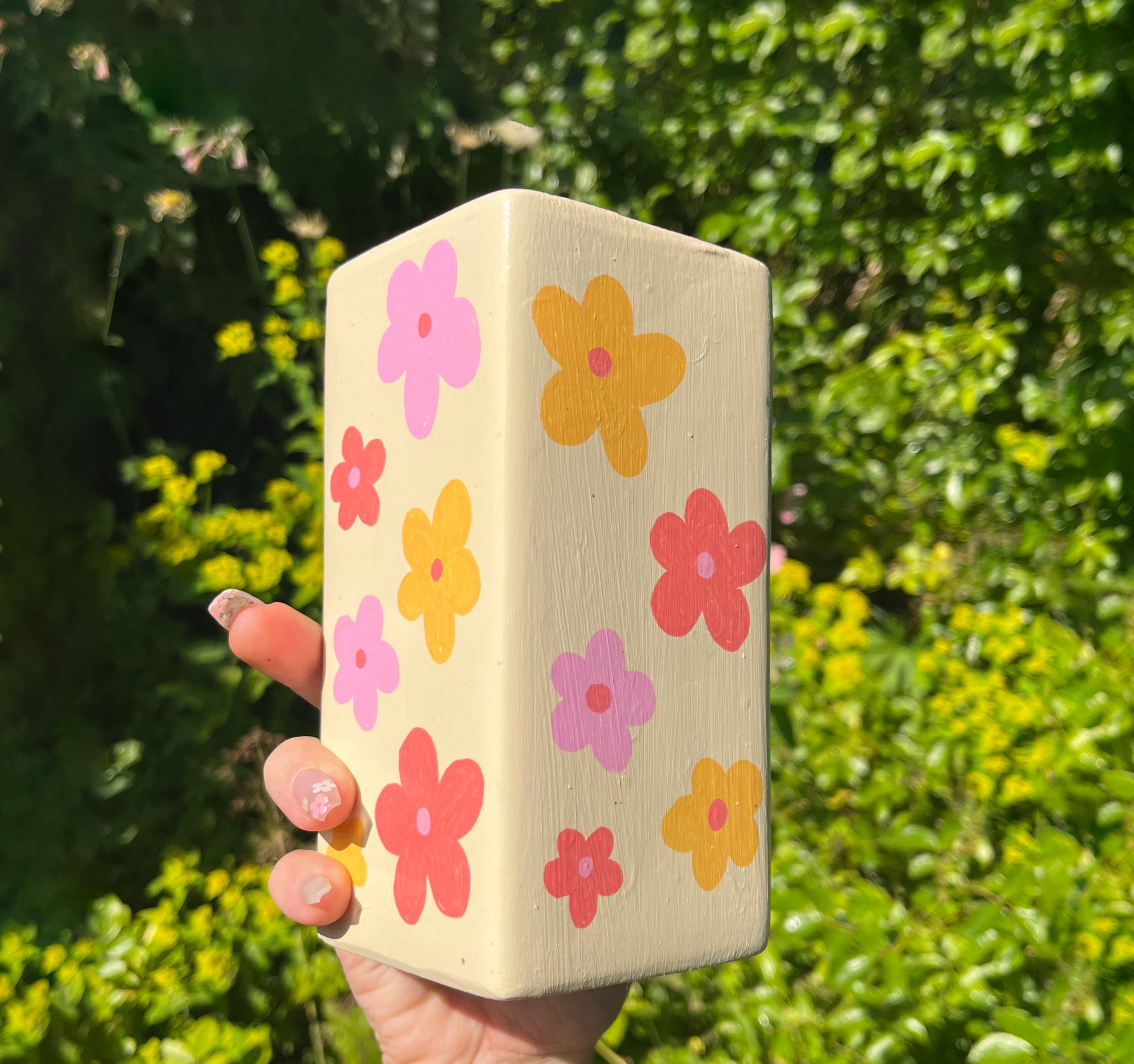 Retro Flower Hand Painted Ceramic Vase, Pink & Orange Daisys, Seamless Pattern, Bud 60S 70S Pottery Home Decor