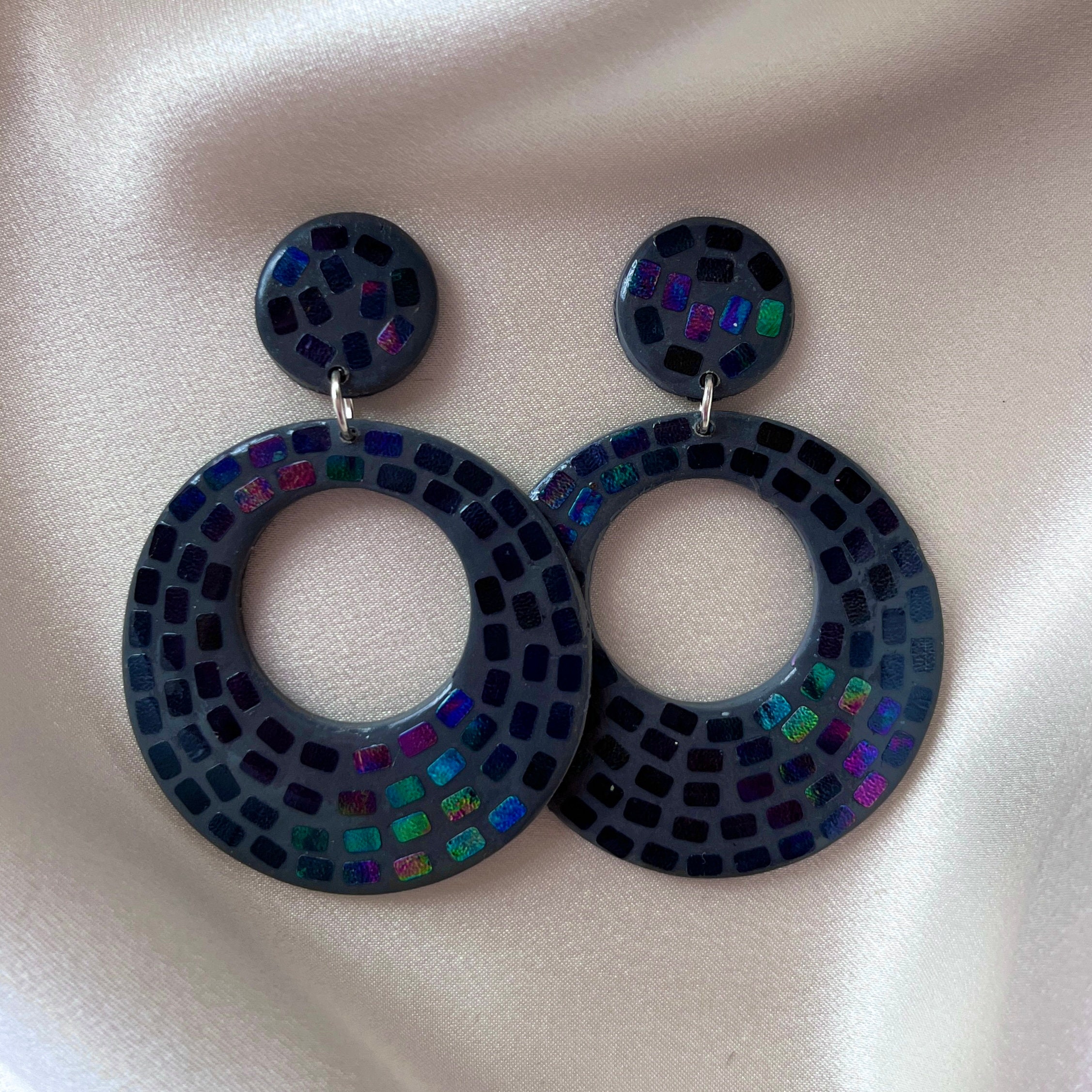 Salircon Vintage Acrylic Disco Ball Drop EarringsFor Women Fashion Simple Ball Earrings Trend 3D Light Reflective Jewelry Gift