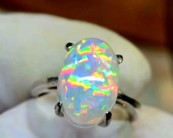 Gift for her, crystal opal ring, very bright opal, gold , fire opal, engagement ring, engagement ring, opal, opal jewelry, opal ring