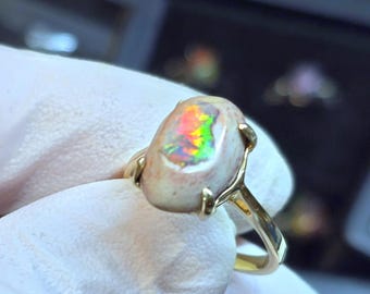 Anello con opale di fuoco Cantera messicano: anello importante in oro massiccio 14k