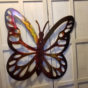 Art en métal coloré, papillon, décoration d&#39;été pour chambre d&#39;amis, décoration extérieure de papillon, cadeau, décoration murale de papillon, décoration murale monarque, papillon suspendu