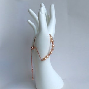 Pearl Bracelet in Pink and Peach Shades on Rose Gold Chain, Adjustable Size