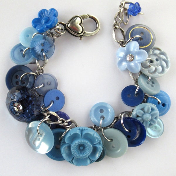 Button Bracelet of Blue Vintage Buttons, Flower Buttons, Adjustable Size M/L