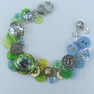 Bracelet of Vintage Buttons with Fabulous Focal Button, Victorian Button, and a Bee, Adjustable Size