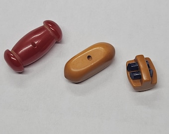 3 Seltene Bakelit Kunststoff Tonnen Knöpfe, Butterscotch, Rot