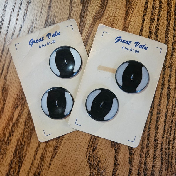 1930s 4 Black and White Coat Buttons on 2 Original Cards. Plastic, 1 3/8 inch