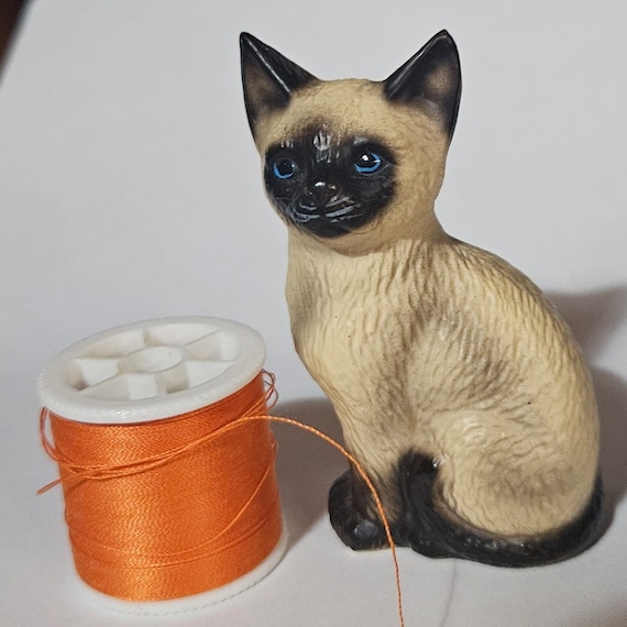 Vintage House of Global Art, Harvey Knox Kingdom, Siamese Cat