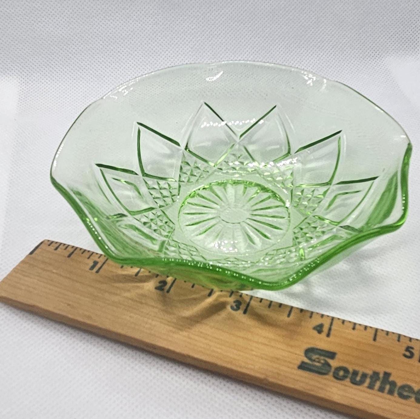 Set of 6 Hazel Atlas Diamond Arches Berry Bowls, Green Uranium