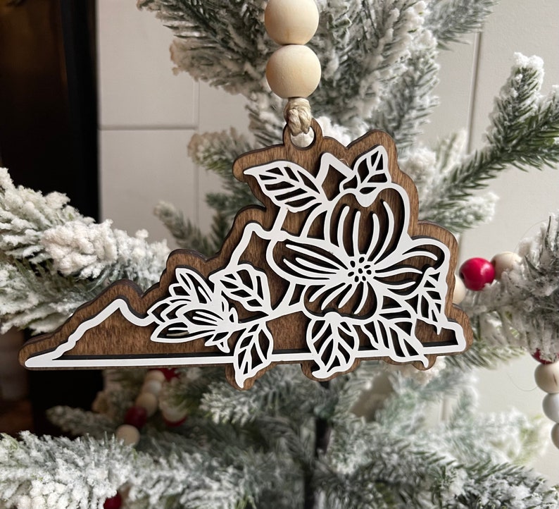 Virginia dogwood ornament / Christmas decor image 2