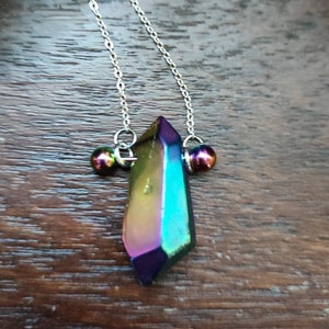 Rainbow quartz pendant, titanium coated, aurora borealis, healing pendant, quartz crystal, alt girl, witchcore, dark fantasy, tongue bar