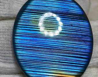 Cabochon en labradorite || Pierre à cabochon labradorite naturelle de couleur bleue || taille = 34x29x6 mm || carats = 58,00 ||