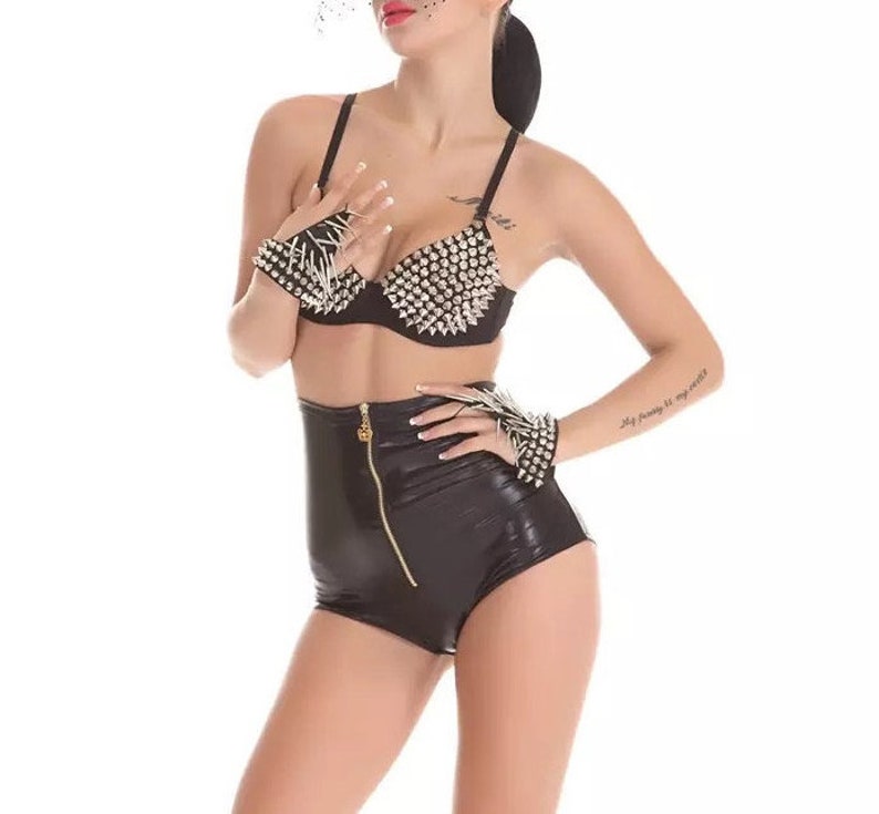 costume Stripper pole Melani recommends Emma roberts bikini photos