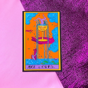 Sticker vinyle carte de tarot Ace of Cups, sticker sorcière païenne pour ordinateur portable, agenda, etc. | sticker anticapitaliste, art utopique féministe