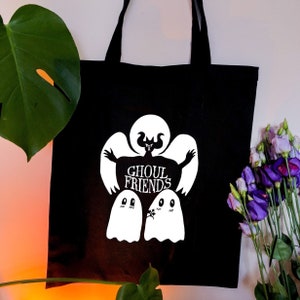Cabas d'Halloween Ghoul friends, Cabas lesbien The Lovers | Sac fourre-tout étrange de carte de tarot, sac fourre-tout étrange d'Halloween, carte de tarot saphique, WLW