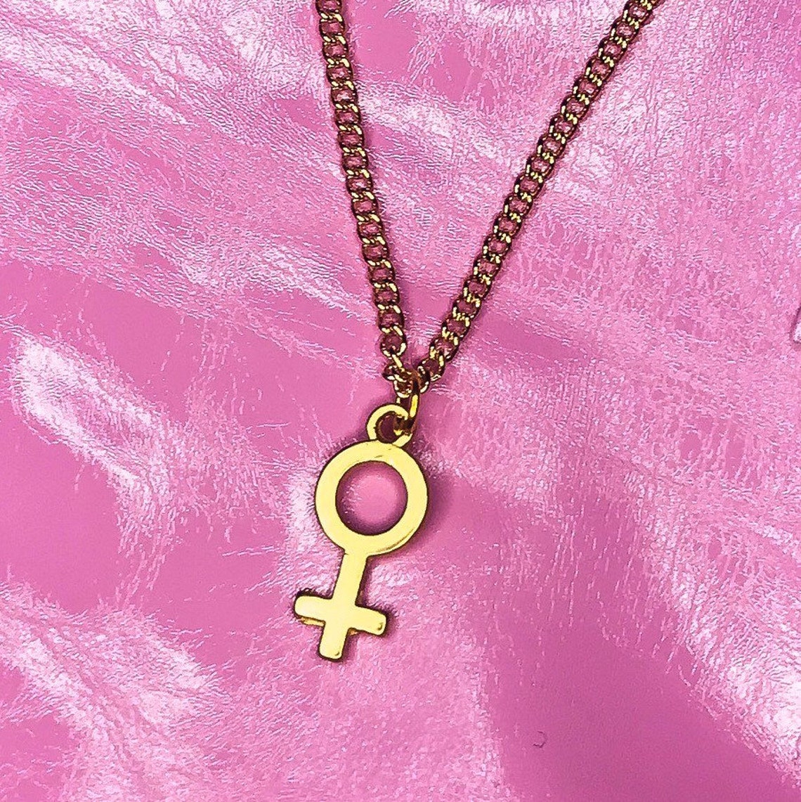 Gold plated Venus Symbol necklace Beautiful and delicate Etsy