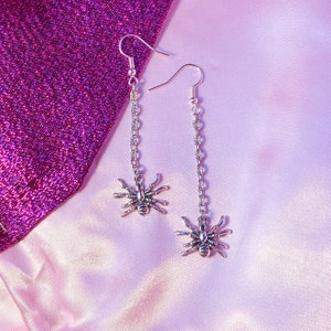 Spider dangle from spider web earrings, halloween earrings | Spooky gothic earrings