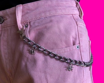 Jean chain with spider charms | Halloween pants chain, Alternative fashion, spooky wallet chain, witchy gothic fashion