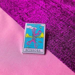 Scissors Pin | Lesbian Enamel pin | Tarot Card pin | Gay Pin | Lesbian pride | Sappho enamel pin | WLW enamel pin | pride pins