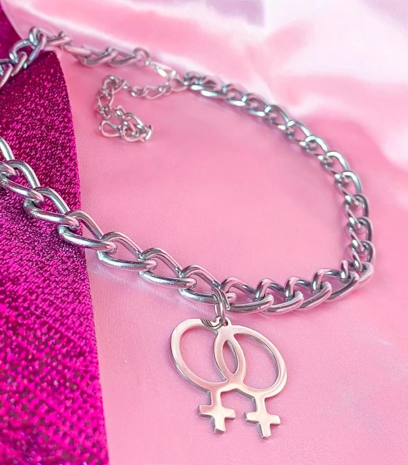 Double Venus Chain Choker, Sapphic WLW Lesbian Pride Jewellery, Butch Femme Grunge Gift zdjęcie 2