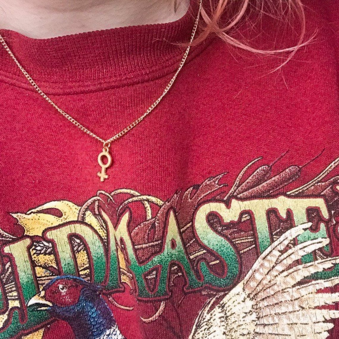 Gold plated Venus Symbol necklace Beautiful and delicate Etsy