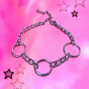 Collana con catena ad anello O, collana girocollo con triplo anello O / catena industriale spessa con anello O, collana girocollo con catena di moda alternativa