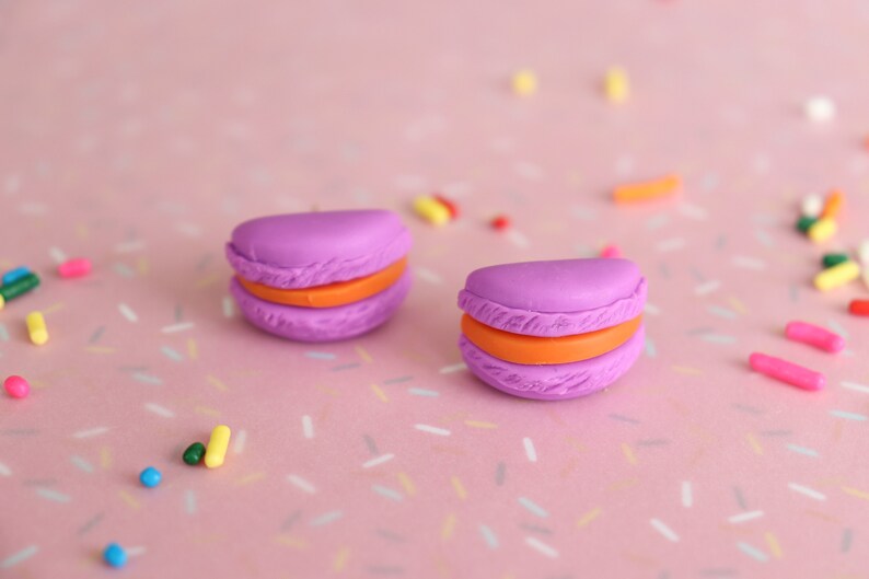 Macaron Earrings // Polymer Clay Earrings// Cute Earrings, Kawaii Earrings, Dessert Earrings, Kawaii Desserts, Stud Earrings, Purple