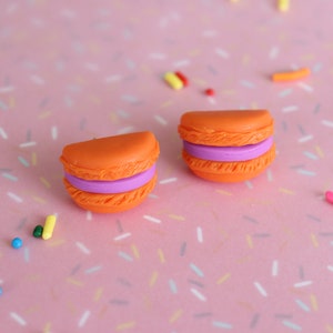 Macaron Earrings // Polymer Clay Earrings// Cute Earrings, Kawaii Earrings, Dessert Earrings, Kawaii Desserts, Stud Earrings, Orange