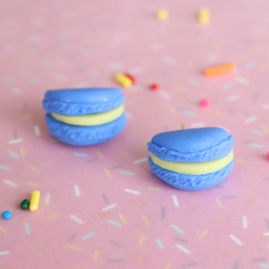 Macaron Earrings // Polymer Clay Earrings// Cute Earrings, Kawaii Earrings, Dessert Earrings, Kawaii Desserts, Stud Earrings, Blue