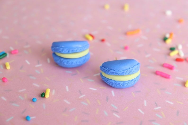 Macaron Earrings // Polymer Clay Earrings// Cute Earrings, Kawaii Earrings, Dessert Earrings, Kawaii Desserts, Stud Earrings, Blue