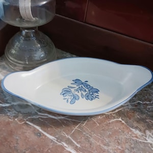 Yorktowne au gratin dish, vintage 1970s Pfaltzgraff Pottery made in Pennsylvania