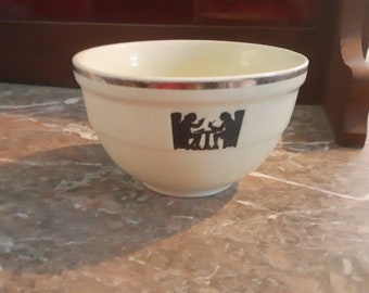 Silhouette rare mixing bowl, vintage 1930s Hall porcelain, made in America