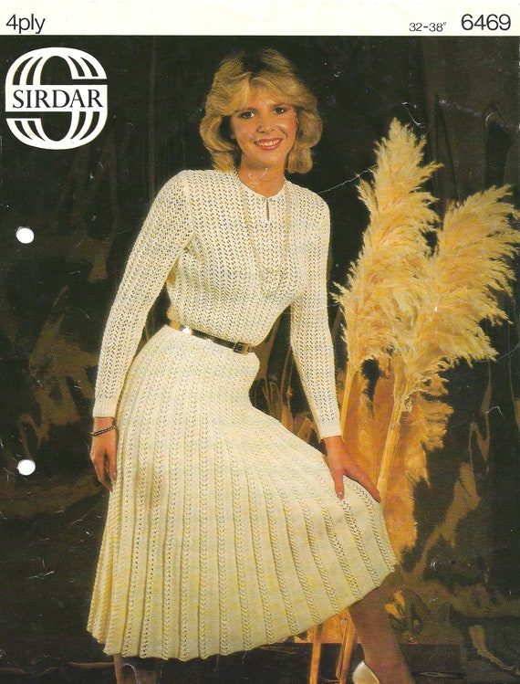 Vintage Dress Knitting Pattern Long Sleeve To Fit Bust 32" - 38" Pleated  4ply PDF Download