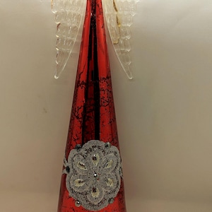 Christmas tree topper. Christmas decoration, Christmas decor or Christmas angel. This Angel is in perfect condition.