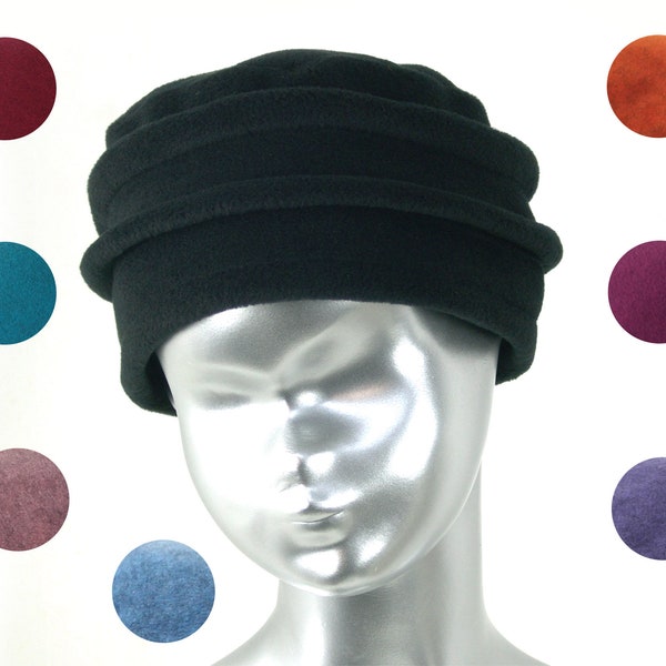 chapeau, toque femme noire en polaire. 8 couleurs disponibles. Fabrication française