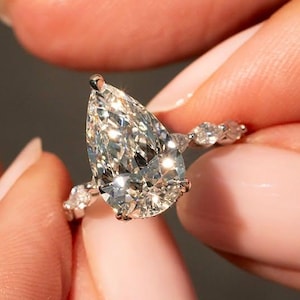 3 CT Stylish Pear Moissanite Engagement Ring 14K White Gold Wedding Ring Vintage Pear Cut Diamond Ring Promise Ring Anniversary Gift For Her