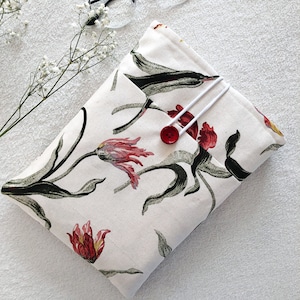 Floral Book Sleeve with Pocket and Button Closure, Kindle Paperwhite 2021 Case, Padded Book Case, Fabric Book Pouch with Pocket for Kindle