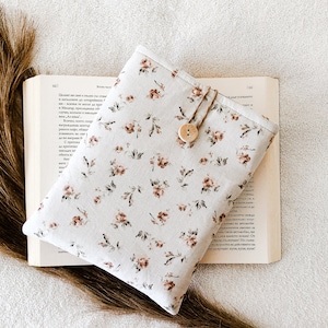 Ditsy Flowers-boekhoes, gewatteerde boekhouder, gezellig boekenetui, Kindle-hoes, bijbelomslag, Kindle-hoes 2021, boekenkast, Kindle-hoes