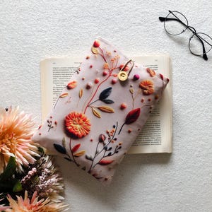 Pochette pour livre Fleurs d'automne, Porte-livre en tissu, Pochette de livre, Étui pour Kindle, Housse pour Kindle, Pochette pour livre, Couverture pour Kindle, Accessoires Kindle