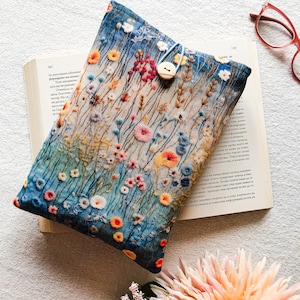 Pochette pour livre, herbes printanières, pochette en tissu, couverture de livre, cadeau livresque, étui pour Kindle, pochette pour Kindle, jaquette de livre, couverture pour Kindle, protège-livre