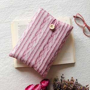 Pochette livre à rayures roses, porte-livre en tissu, pochette pour livre rose, cadeau livresque, étui pour Kindle, pochette pour Kindle, jaquette pour livre, couverture pour Kindle, protège-livre