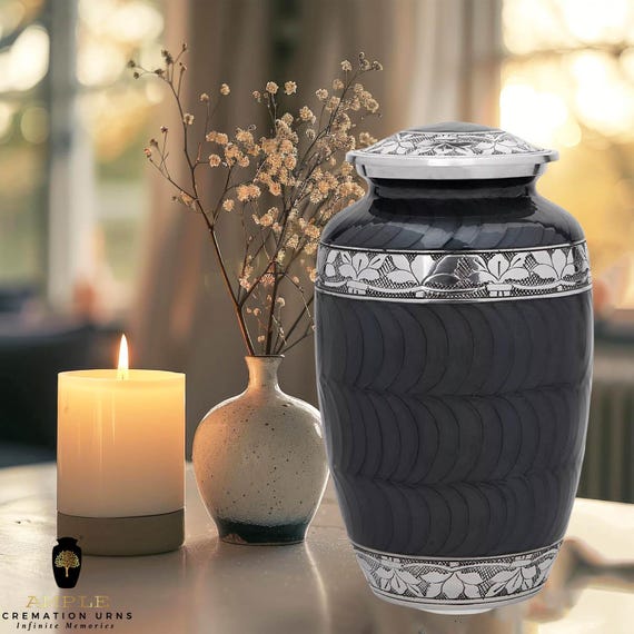 Keepsake Cremation Urn – Elegant Memorial Urn with Optional Engraving