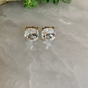 Cushion Cut Crystal Earrings, Clear Swarovski Crystal Cushion Earrings, Diamond Earrings, Statement Earrings, Swarovski Crystal Earrings