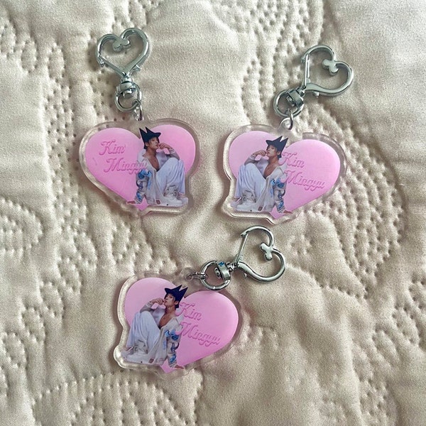 seventeen kim mingyu heart acrylic keychain