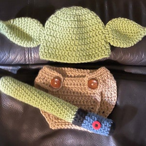 PATTERN/ Yoda Inspired Newborn Outfit/ Crochet image 3