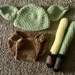 PATTERN/ Yoda Inspired Newborn Outfit/ Crochet image 4